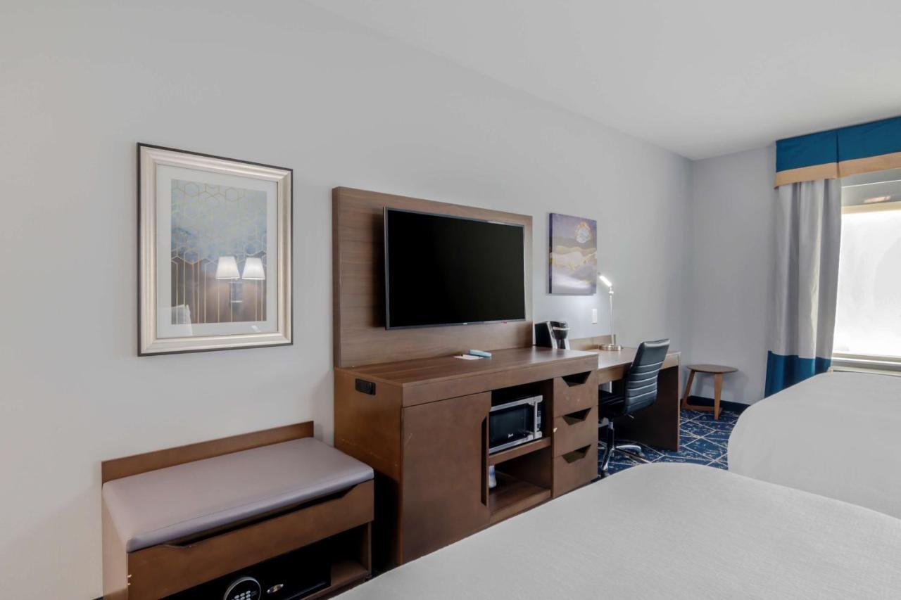 Best Western Plus St. Louis Airport Hotel Woodson Terrace Exterior photo